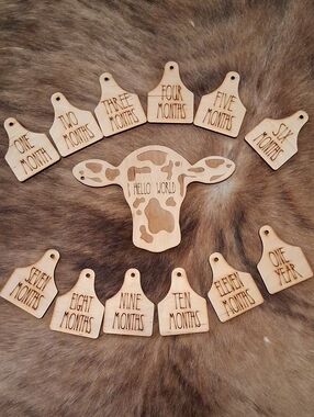 Wooden Baby Milestone Cow Head + Monthly Tags - Natural Wood